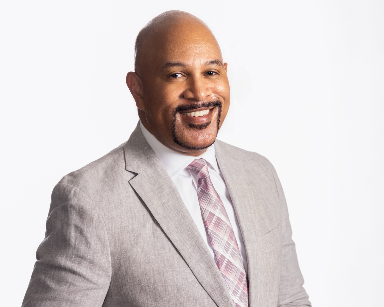 Dr. Antonio Knowles, DPM